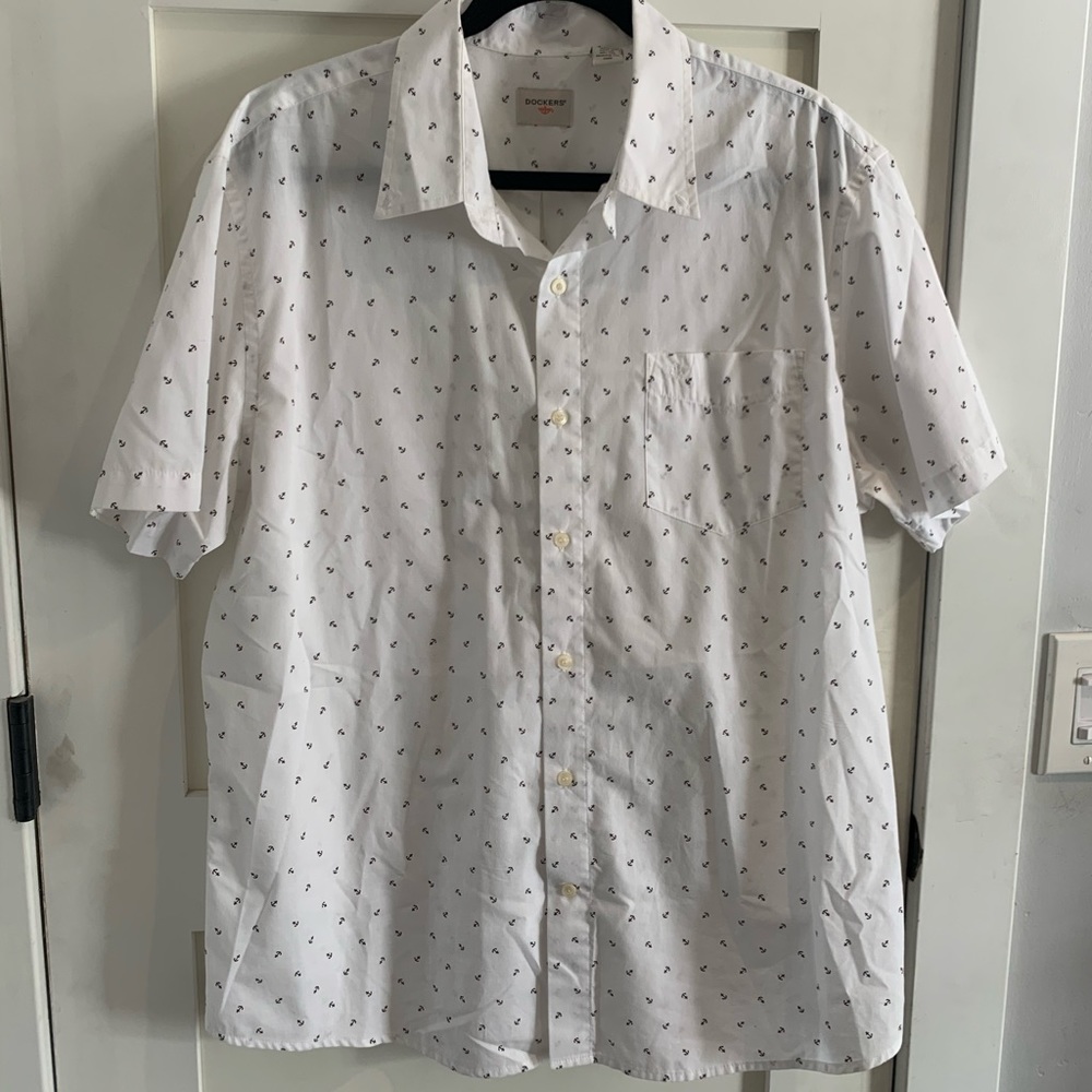 Short sleeve Button up